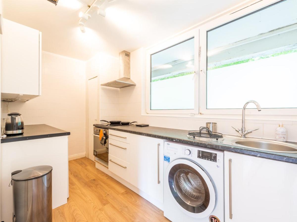 Sootheus - Cosy Surrey Quays Apartment London Eksteriør billede